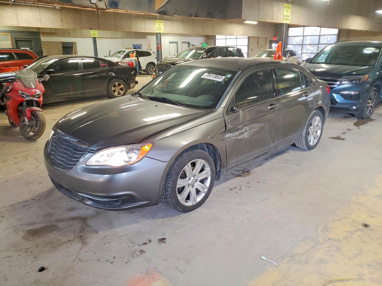 CHRYSLER 200 2013