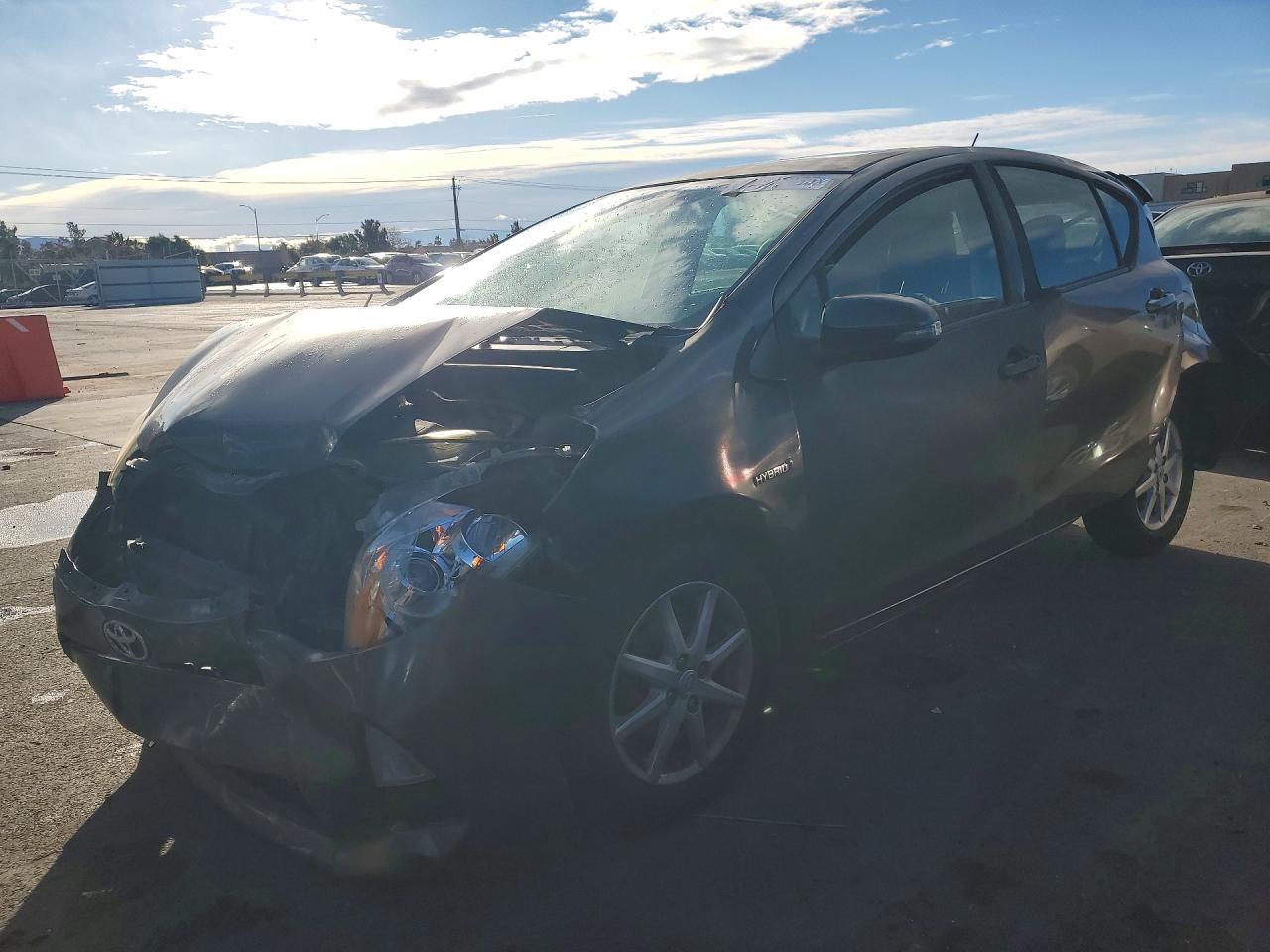 TOYOTA PRIUS C 2013