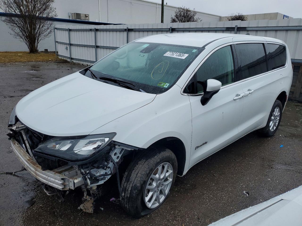 CHRYSLER VOYAGER 2023