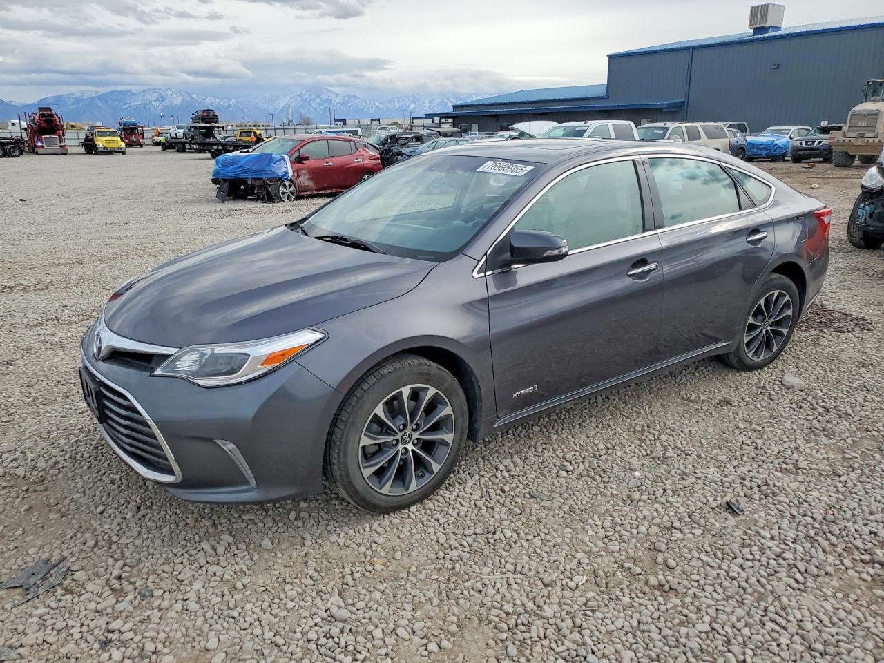 TOYOTA AVALON 2016
