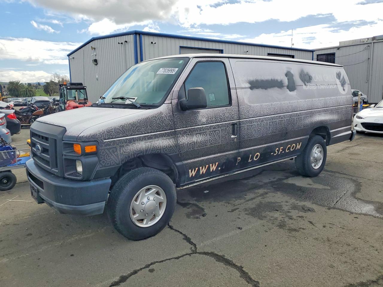 FORD ECONOLINE 2010