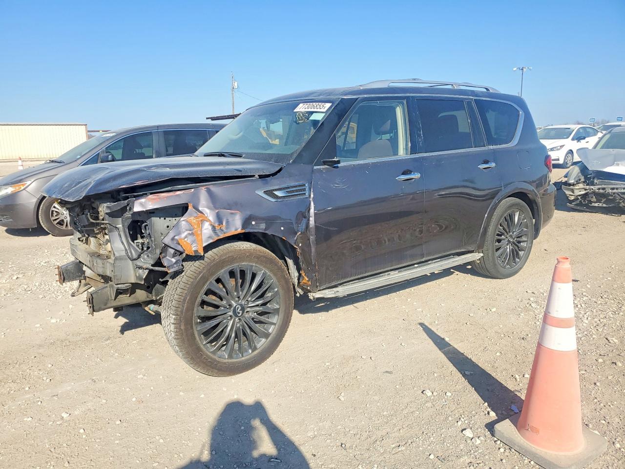 INFINITI QX80 2023