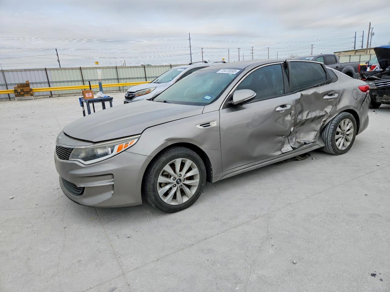 KIA OPTIMA 2017