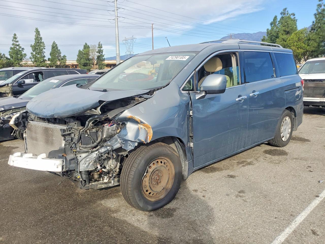 NISSAN QUEST 2012