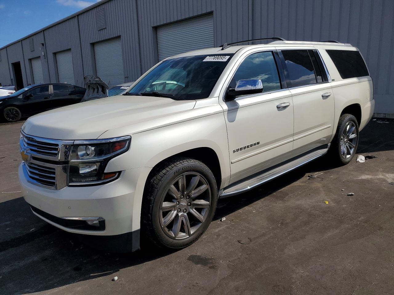 CHEVROLET SUBURBAN 2015