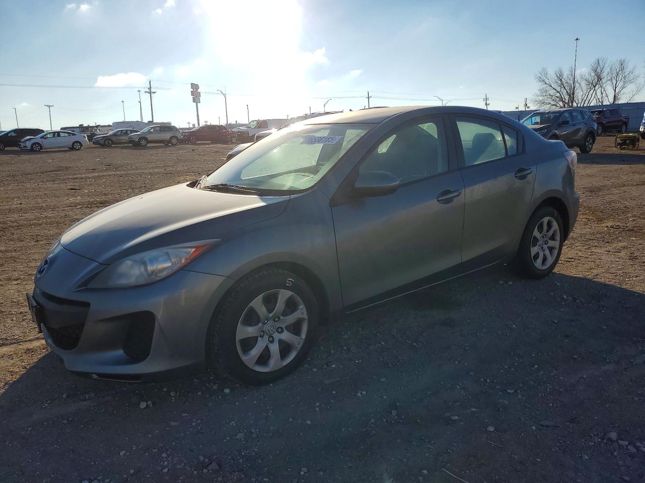MAZDA 3 2012