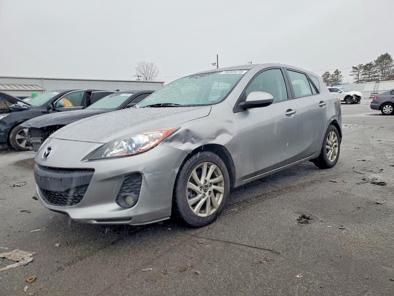 MAZDA 3 2013