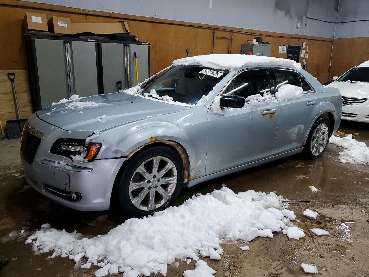 CHRYSLER 300 2013