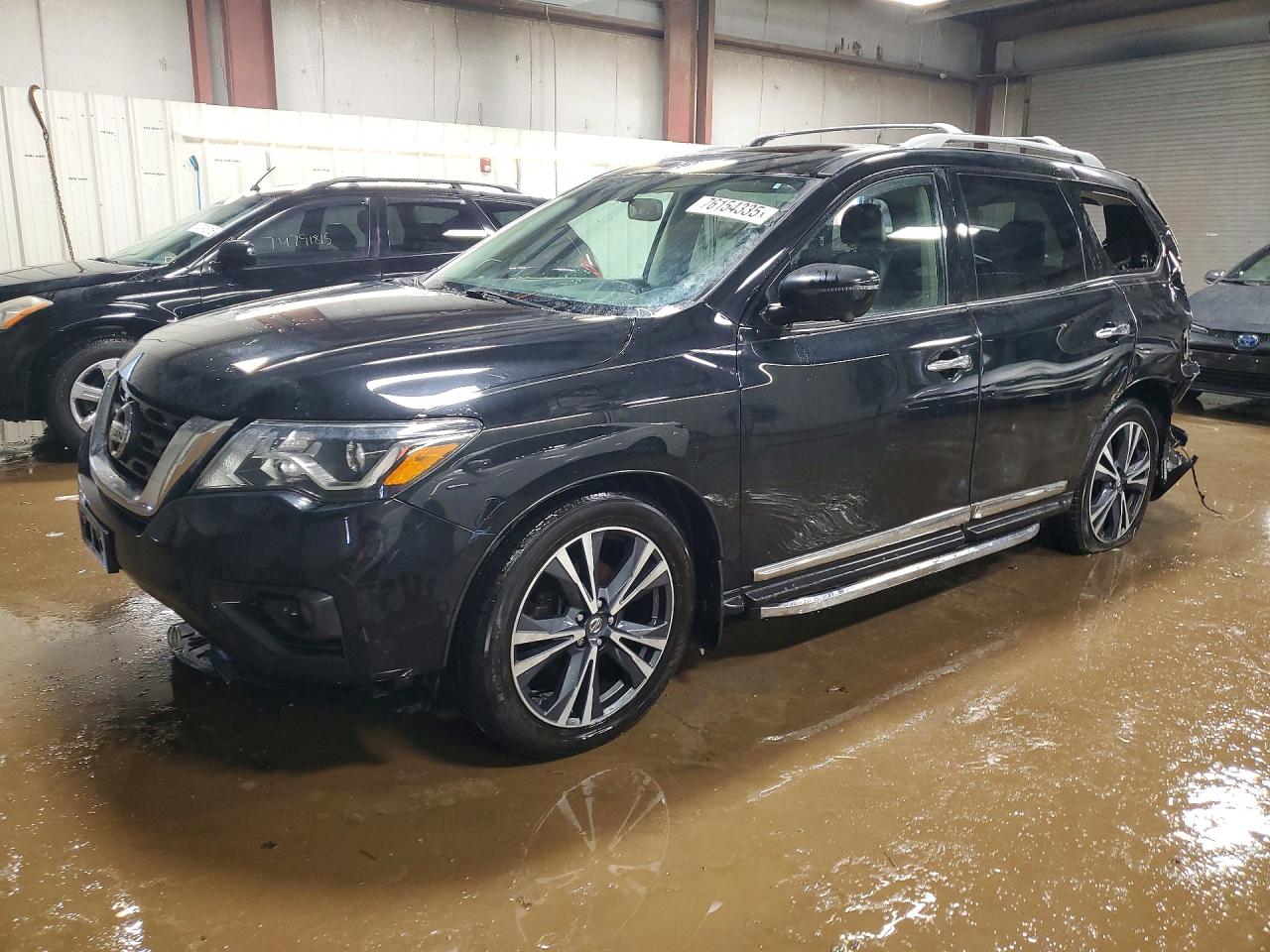 NISSAN PATHFINDER 2019