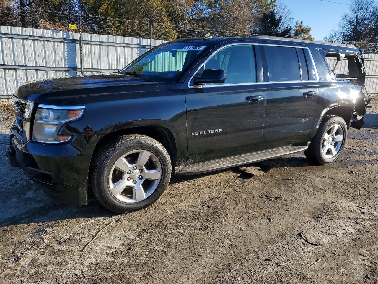 CHEVROLET SUBURBAN 2015