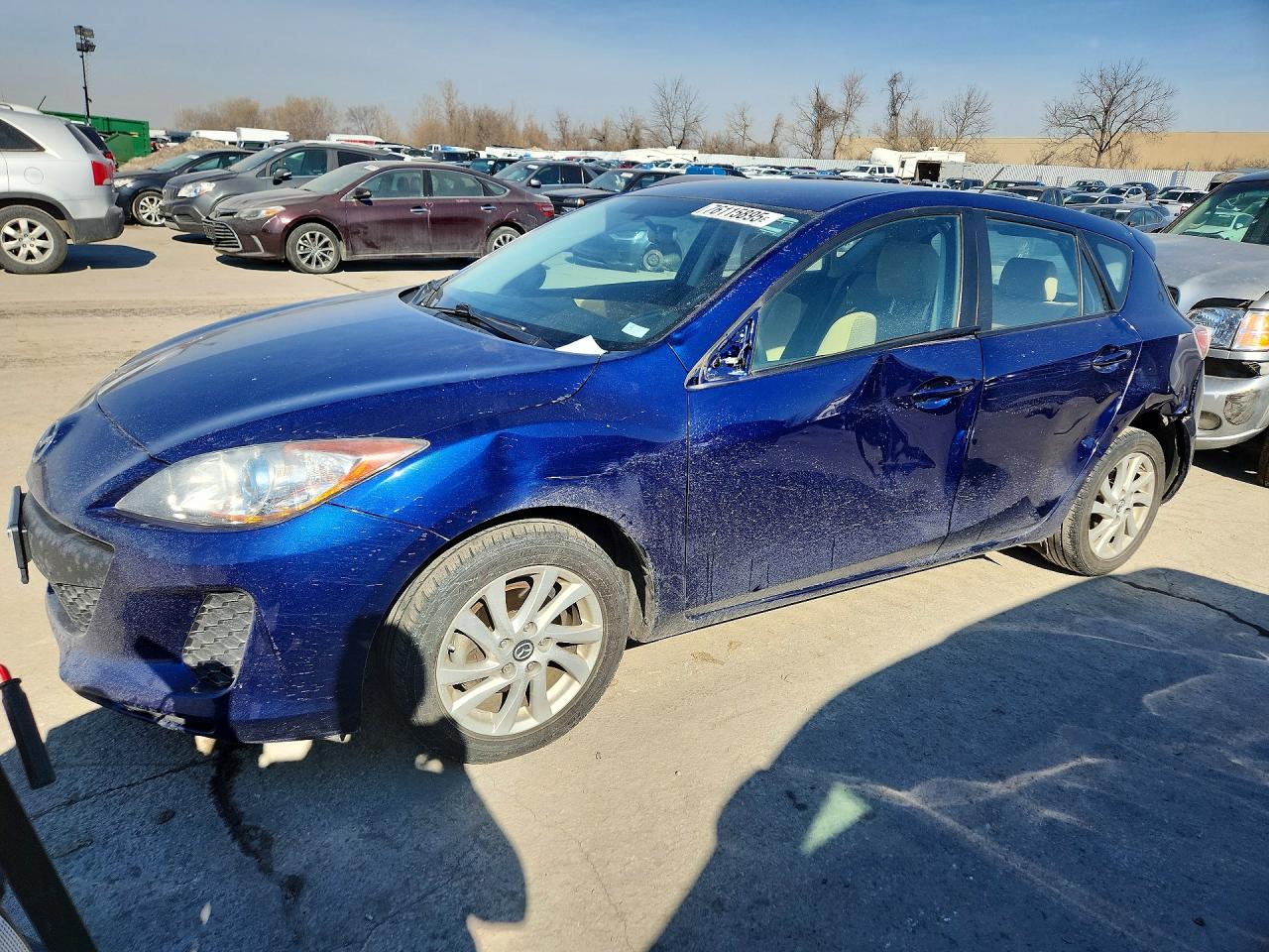 MAZDA 3 2013