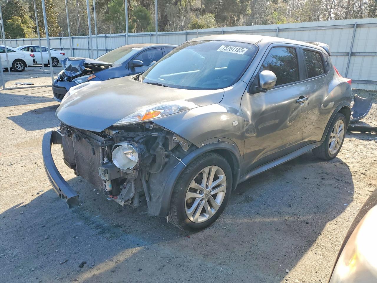 NISSAN JUKE 2012