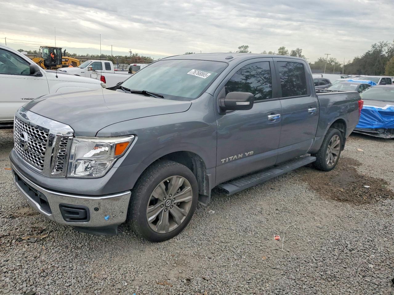 NISSAN TITAN 2018