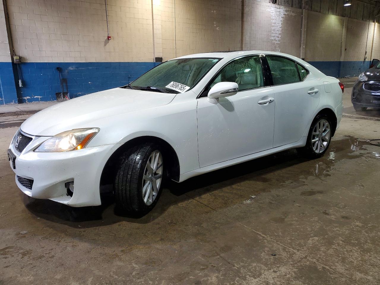 LEXUS IS 2011