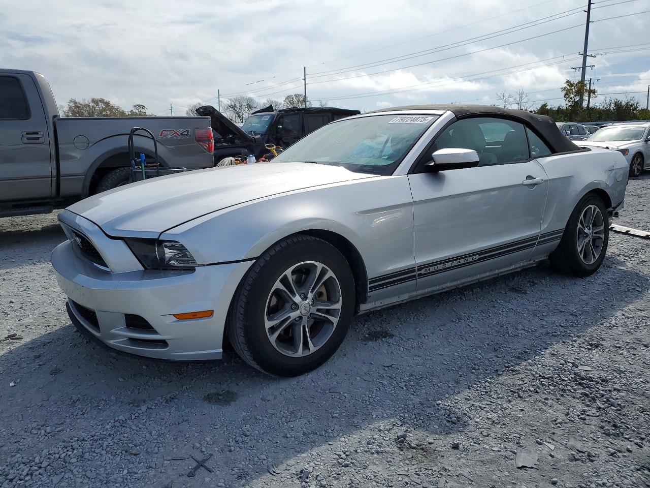 FORD MUSTANG 2014