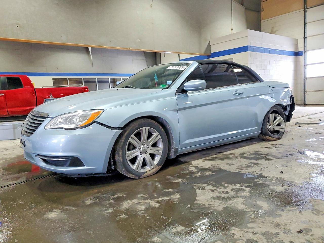 CHRYSLER 200 2012