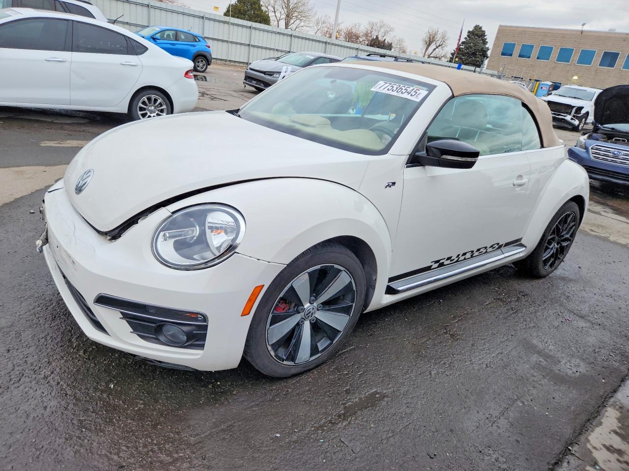 VOLKSWAGEN BEETLE 2014