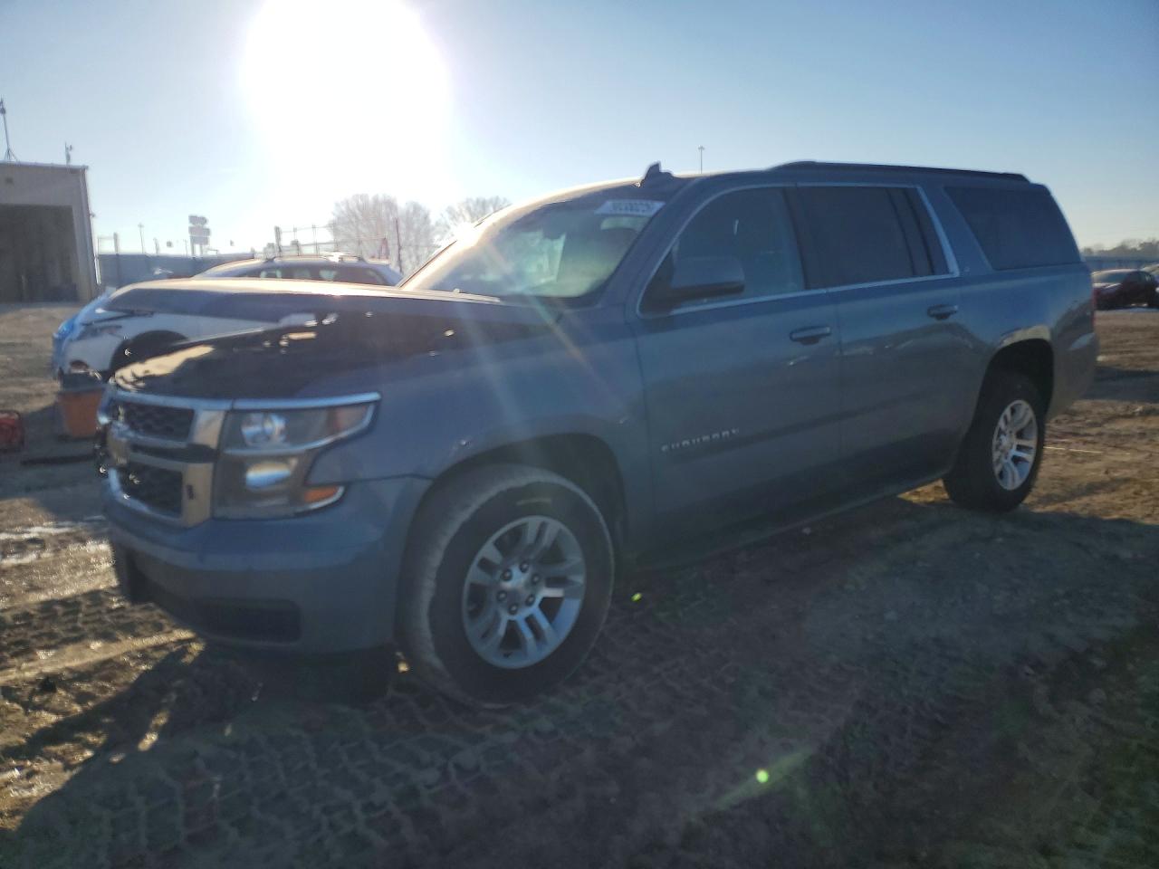 CHEVROLET SUBURBAN 2016