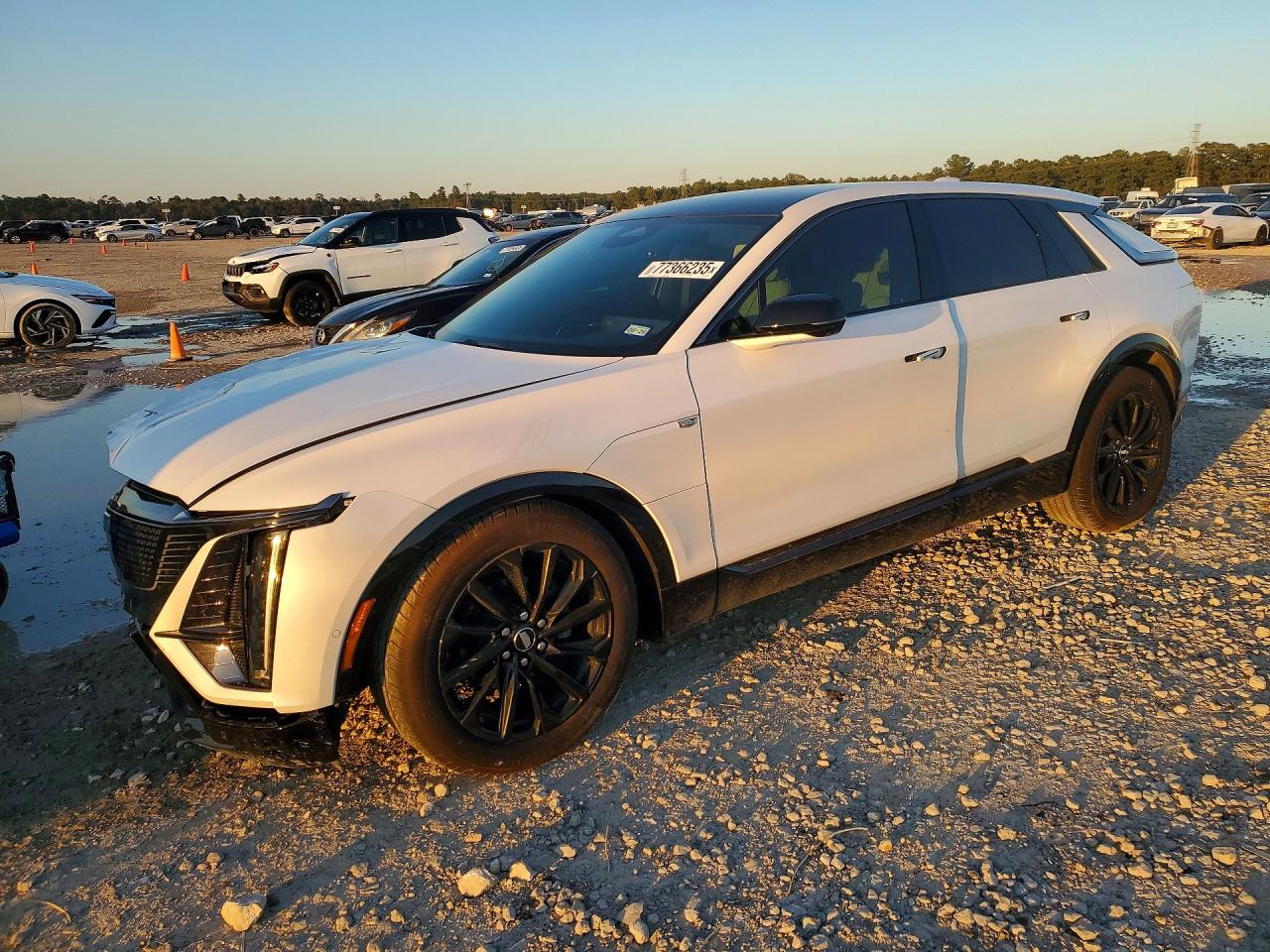 CADILLAC LYRIQ 2024