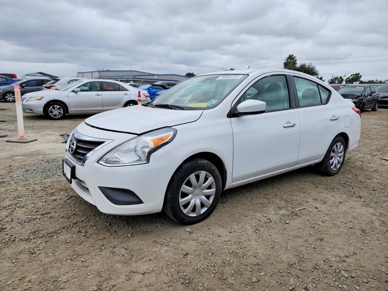 NISSAN VERSA 2016