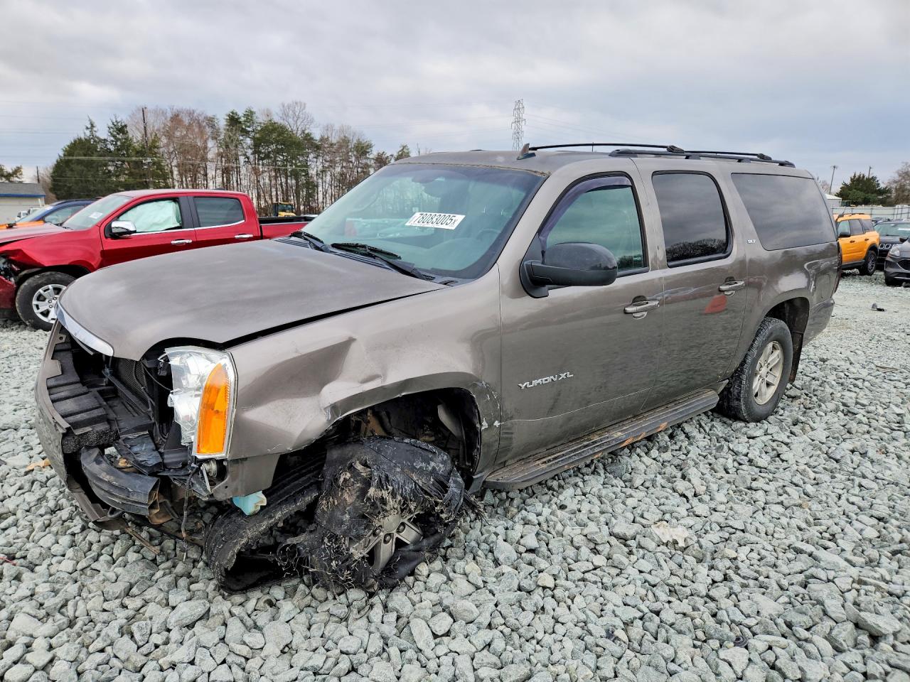 GMC YUKON XL 2013