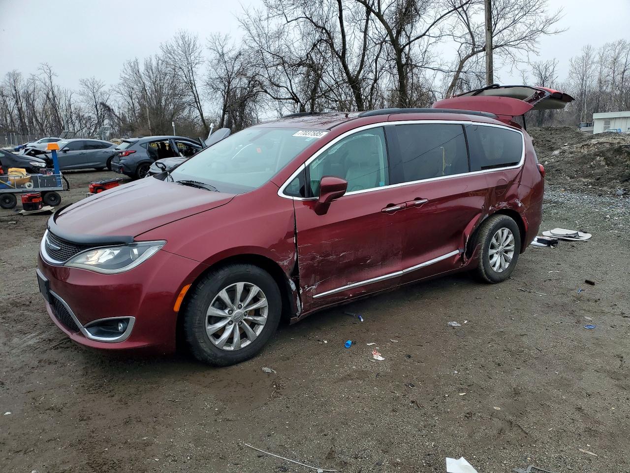 CHRYSLER PACIFICA 2017