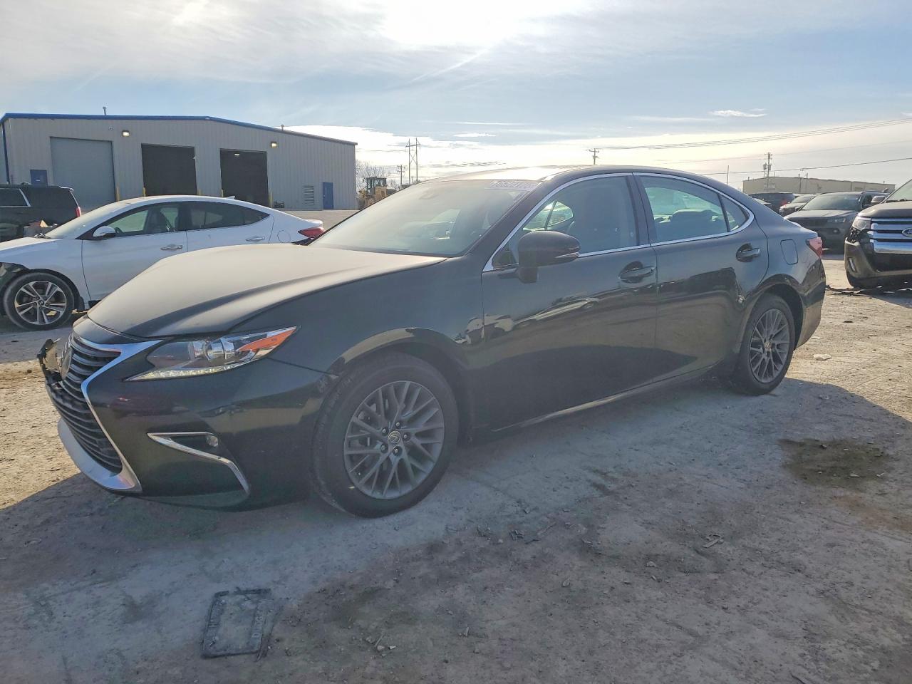 LEXUS ES 2018