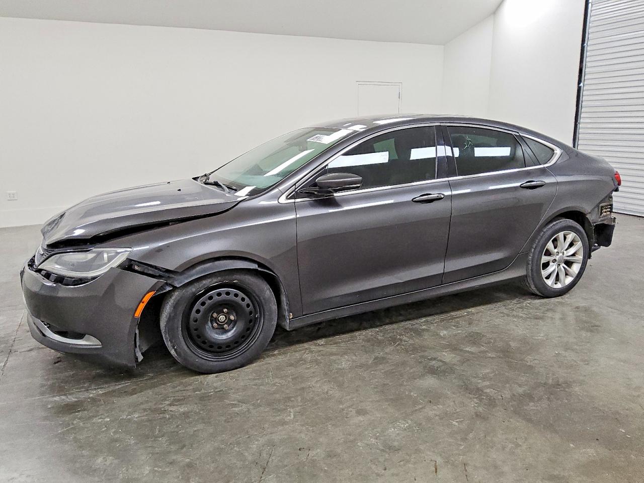 CHRYSLER 200 2015