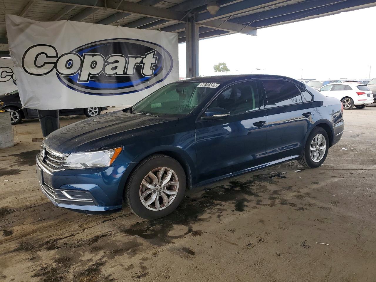 VOLKSWAGEN PASSAT 2018