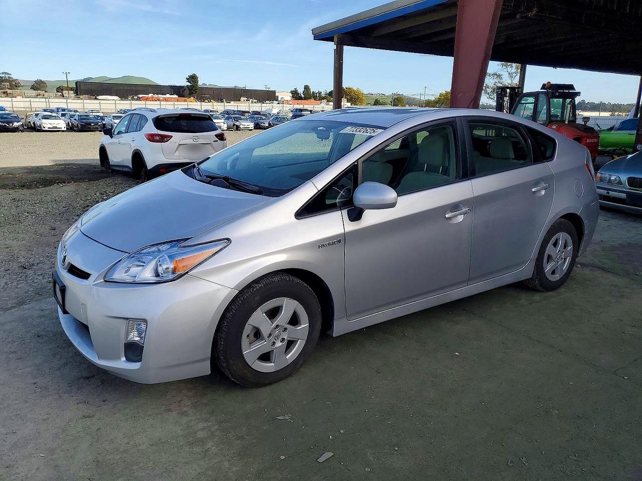 TOYOTA PRIUS 2011
