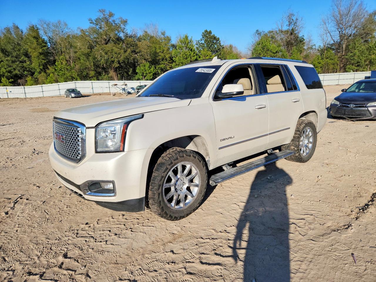 GMC YUKON 2015