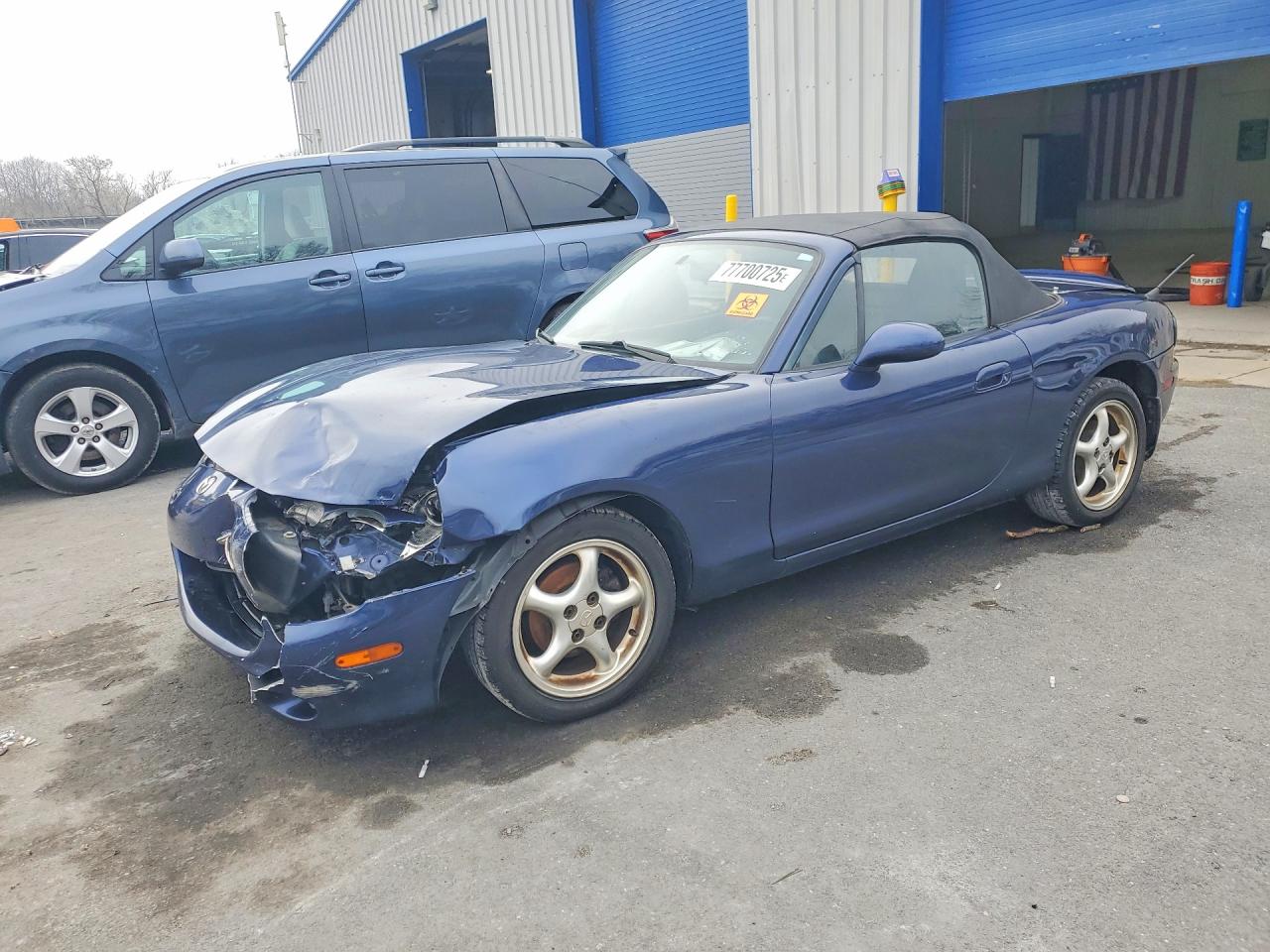 MAZDA MX-5 MIATA 2002