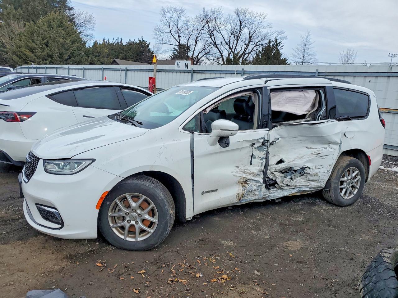 CHRYSLER PACIFICA 2022