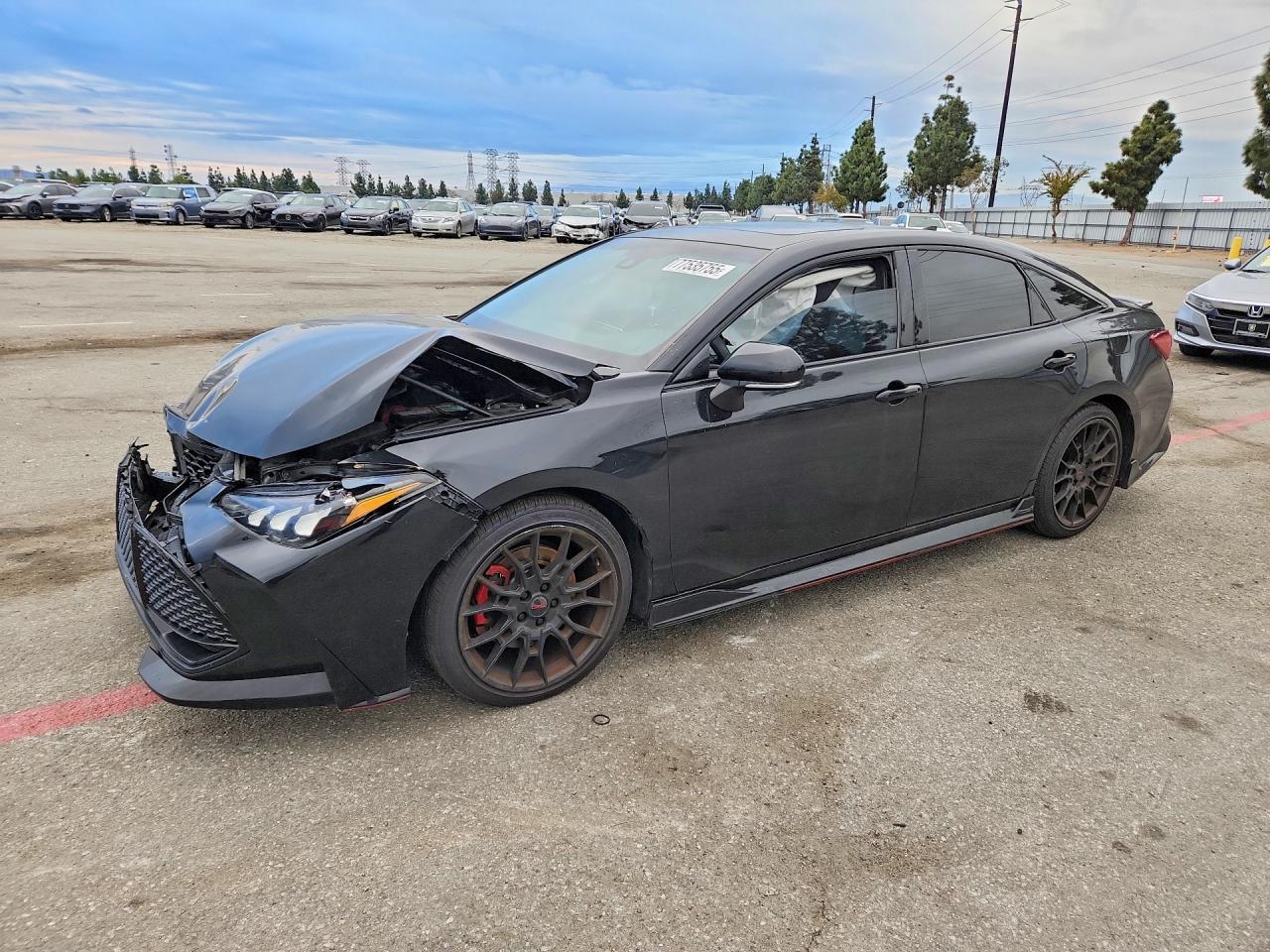 TOYOTA AVALON 2020