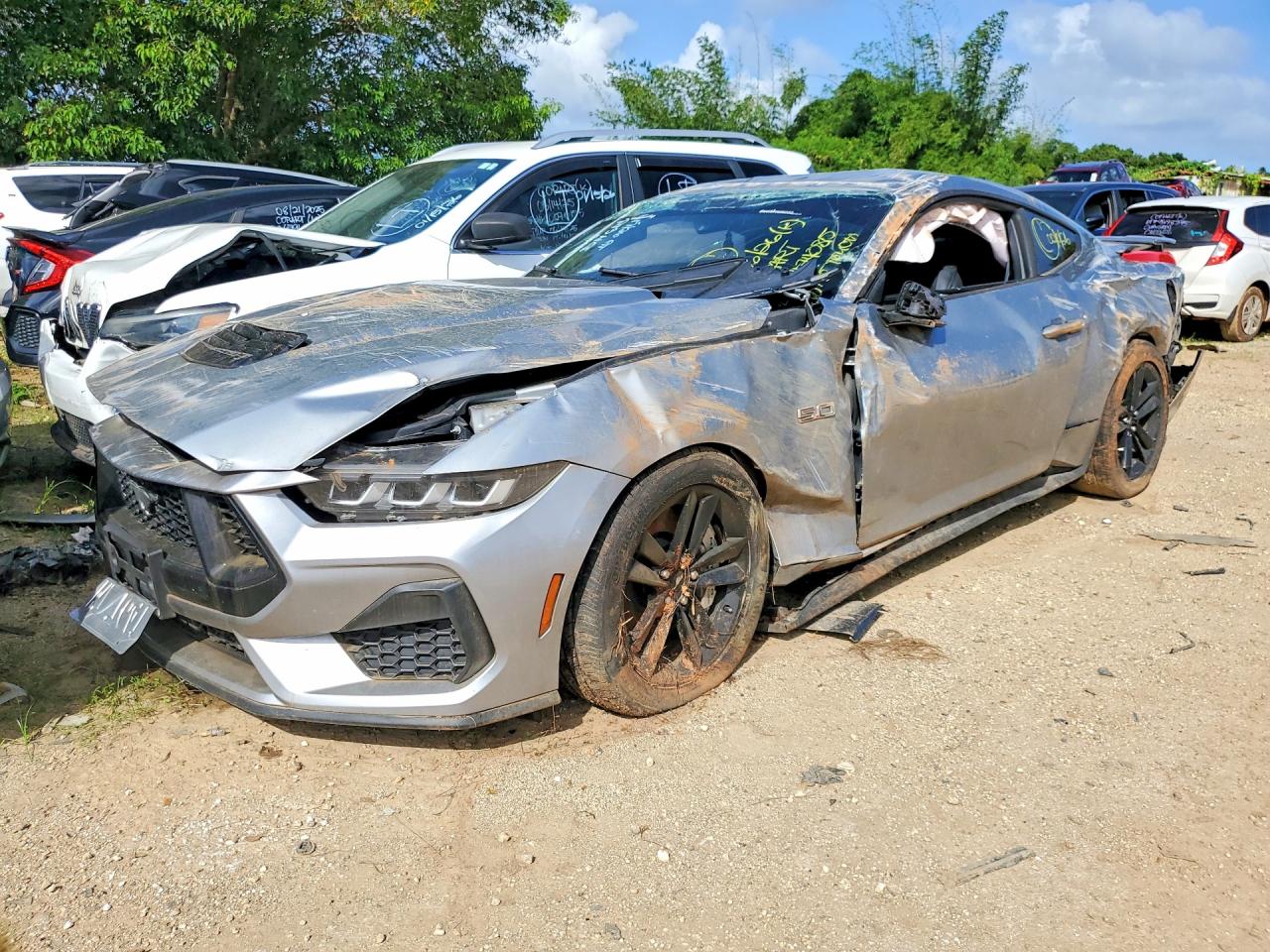 FORD MUSTANG 2024
