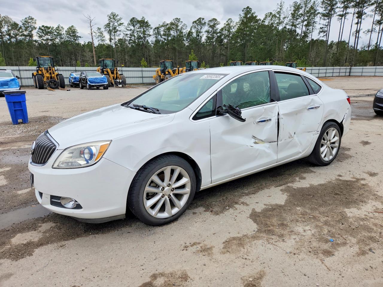 BUICK VERANO 2013