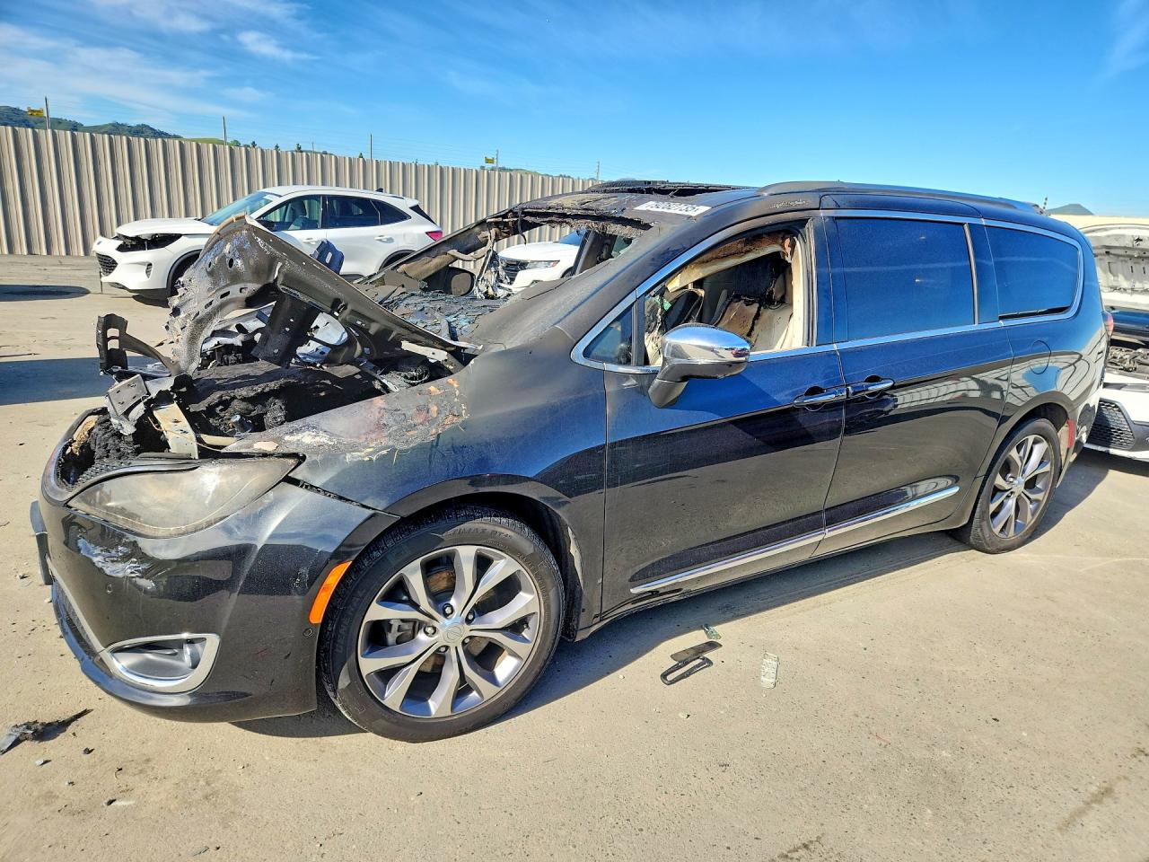 CHRYSLER PACIFICA 2017
