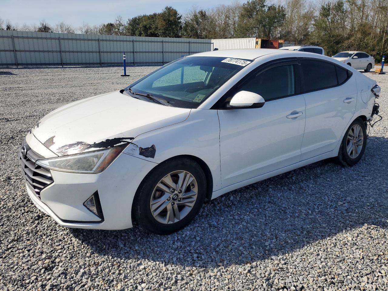 HYUNDAI ELANTRA 2019