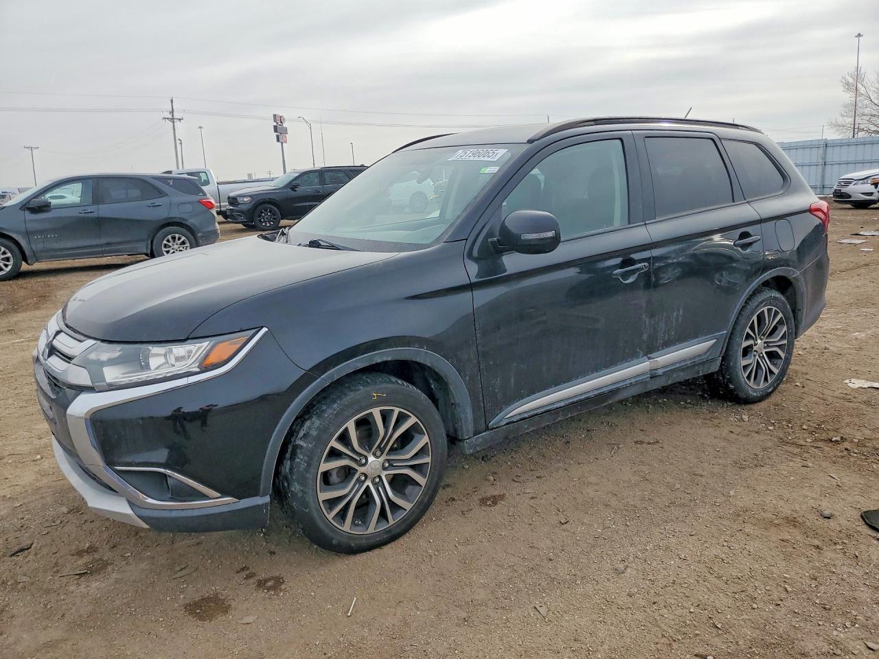 MITSUBISHI OUTLANDER 2016