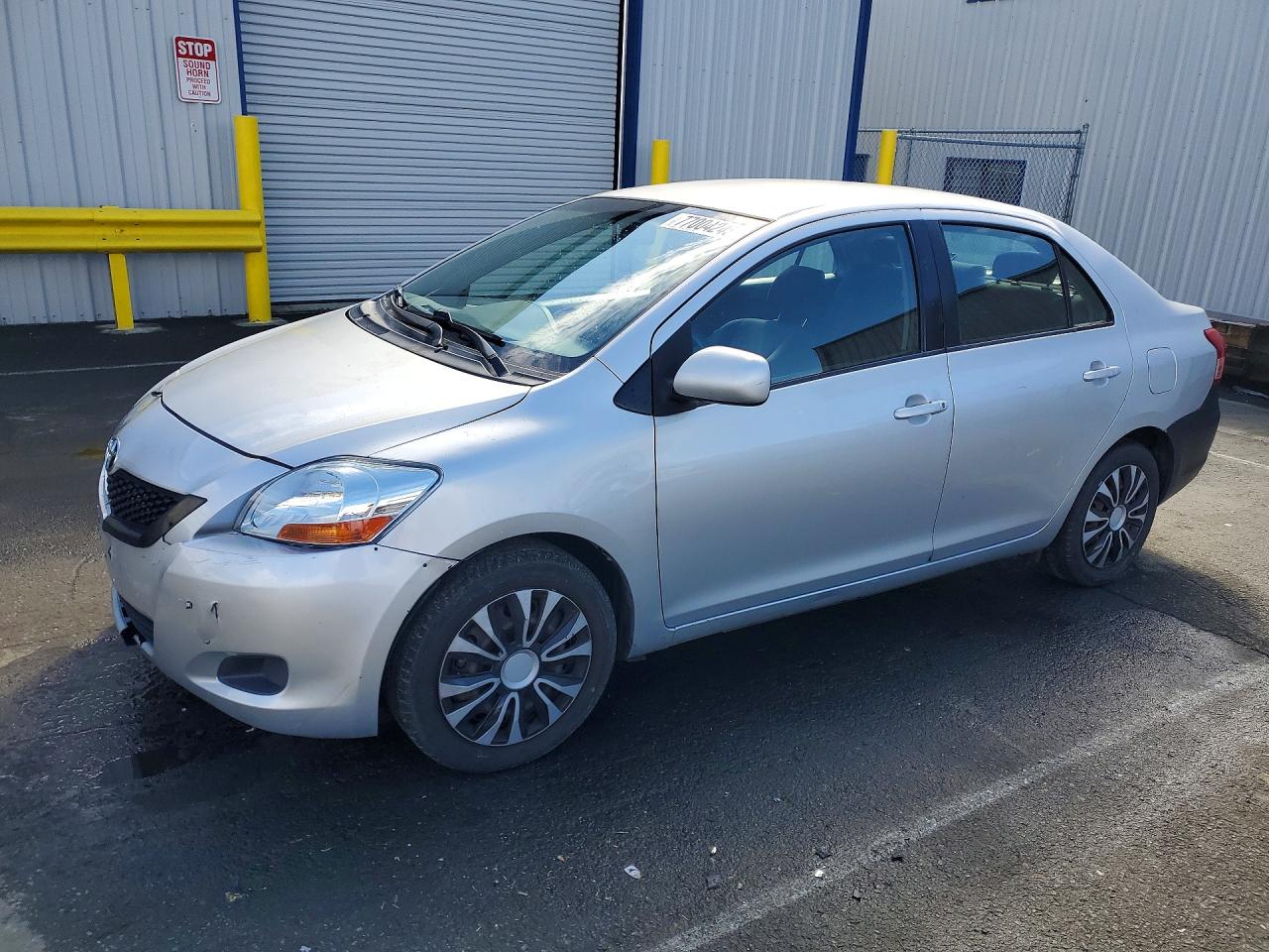 TOYOTA YARIS 2009