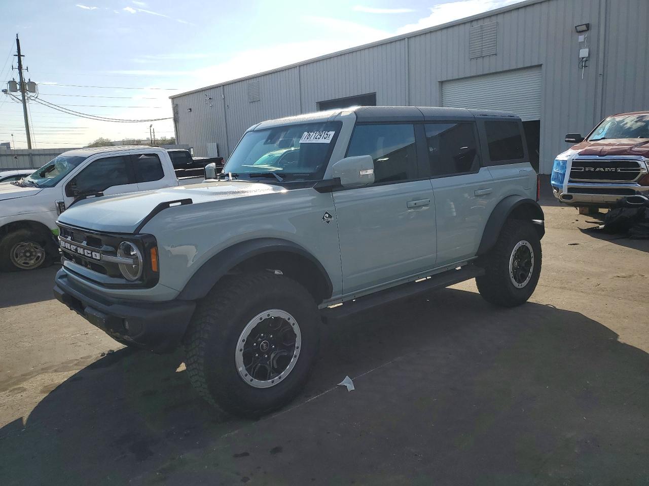 FORD BRONCO 2024