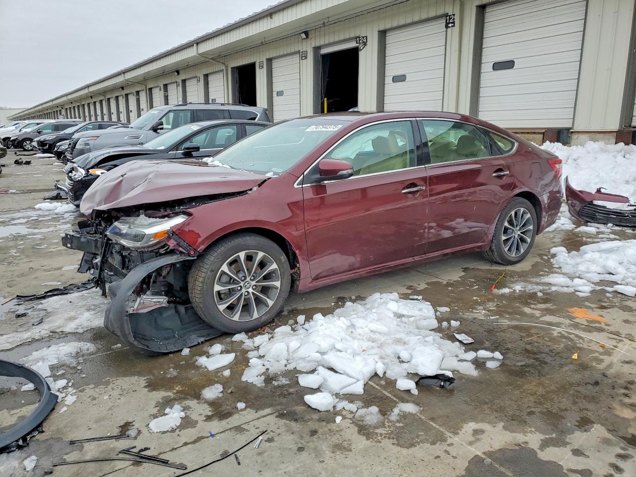 TOYOTA AVALON 2016