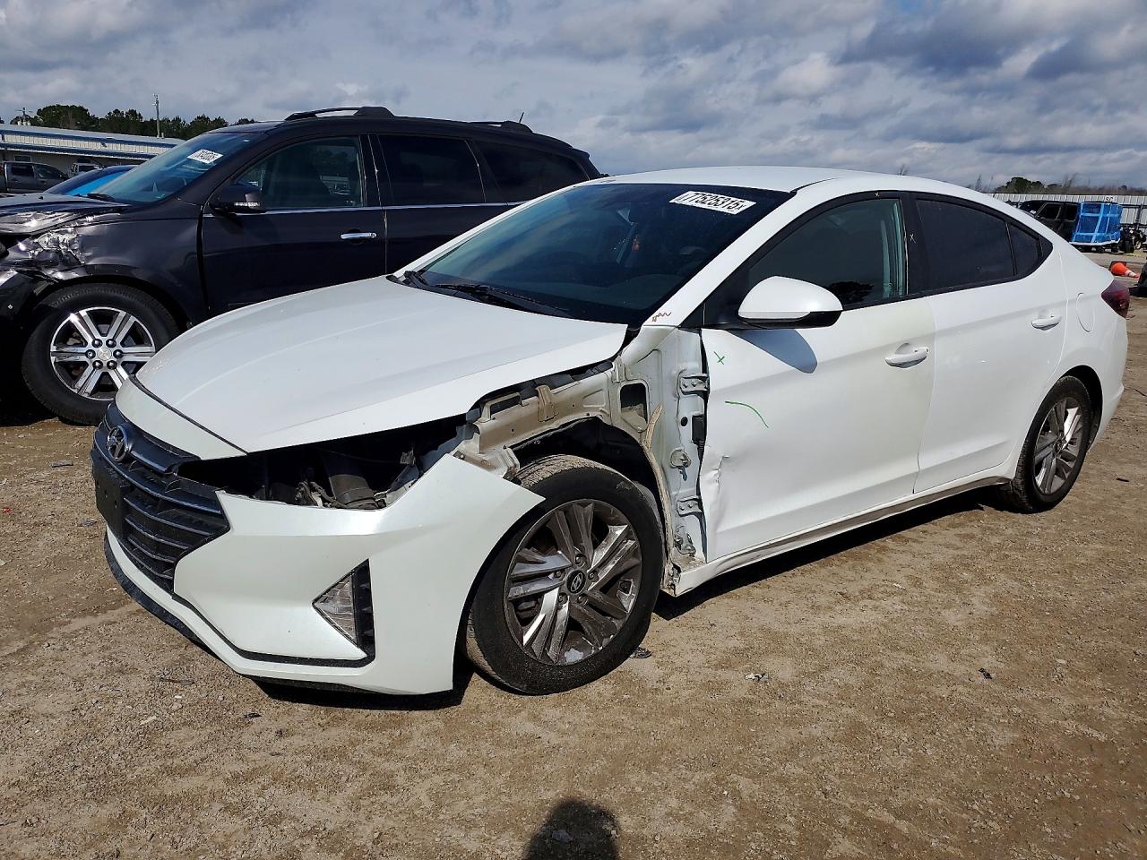 HYUNDAI ELANTRA 2019