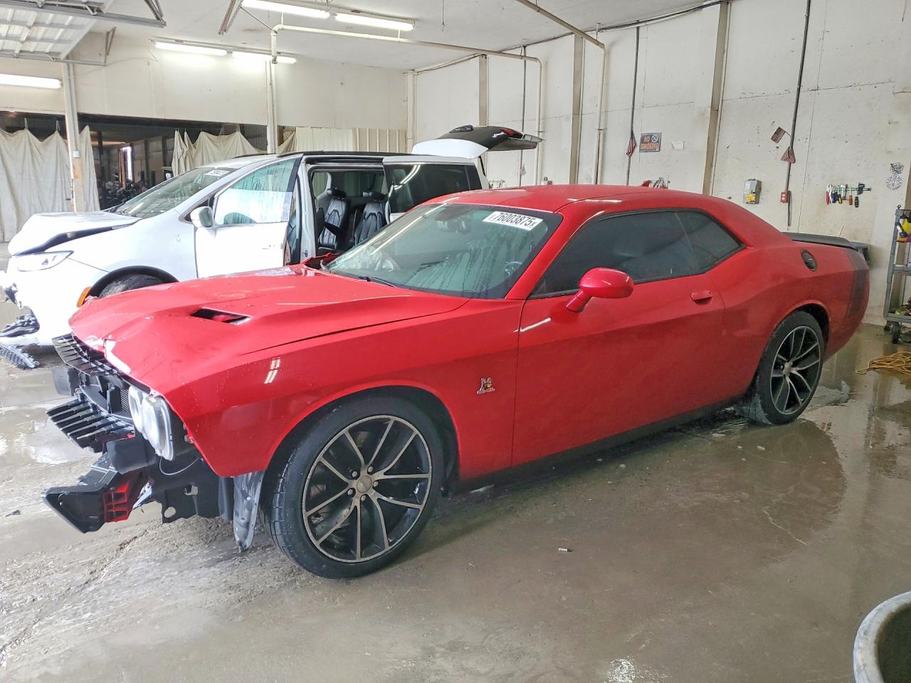 DODGE CHALLENGER 2016
