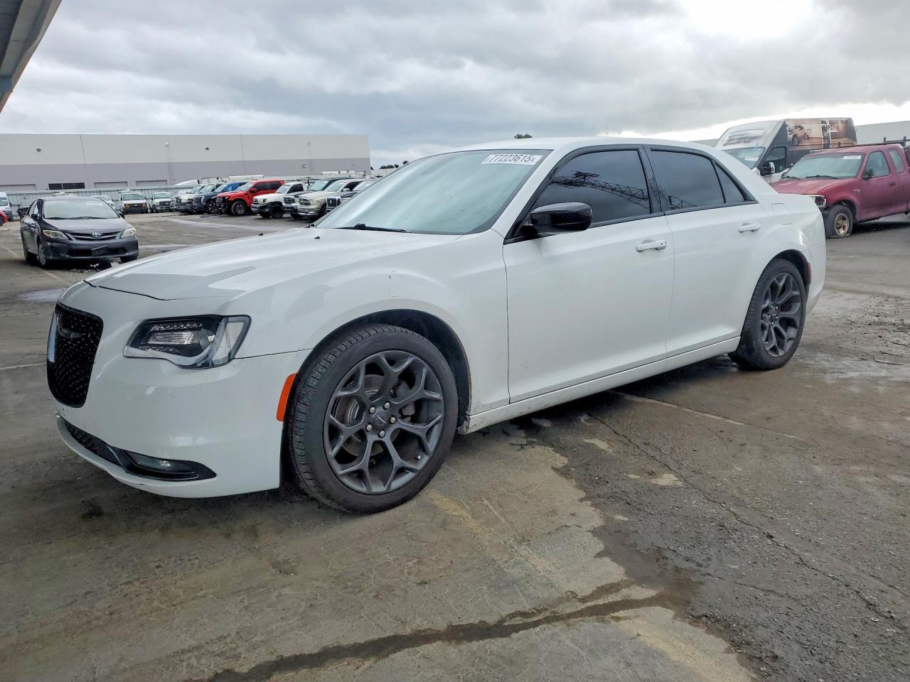 CHRYSLER 300 2019