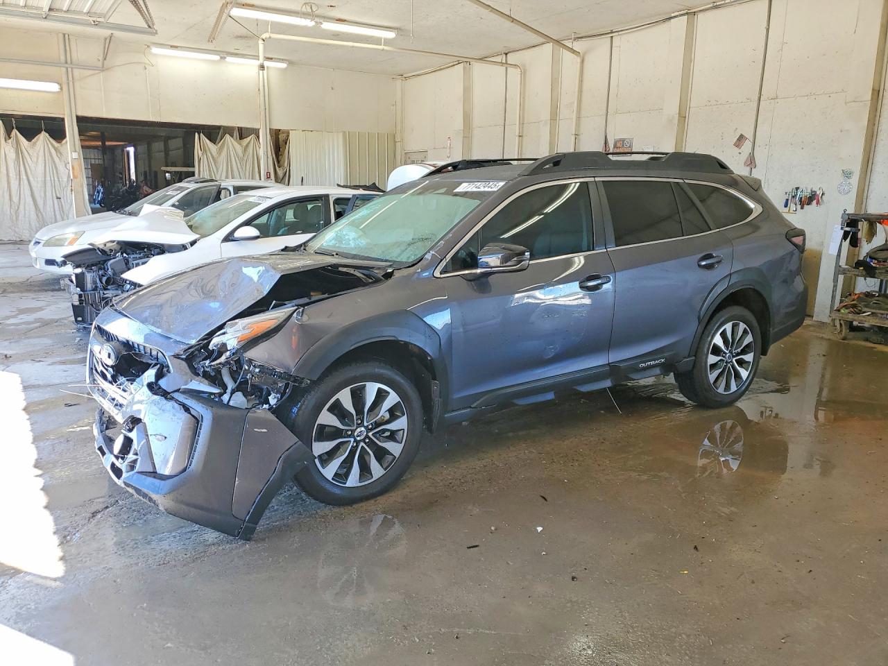 SUBARU OUTBACK 2024