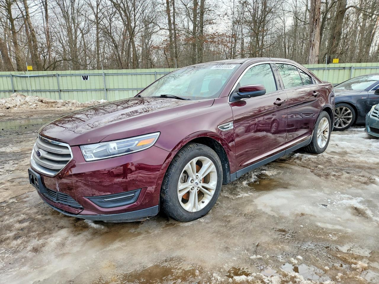 FORD TAURUS 2018