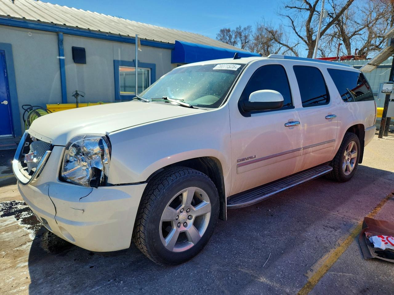GMC YUKON XL 2013