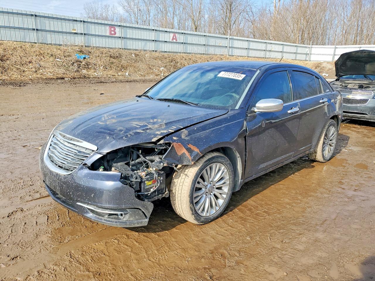 CHRYSLER 200 2012