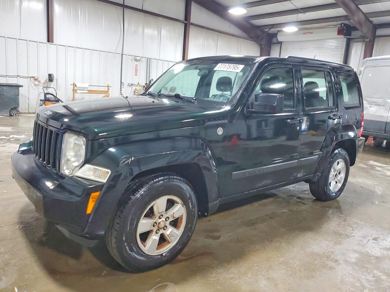 JEEP LIBERTY 2012